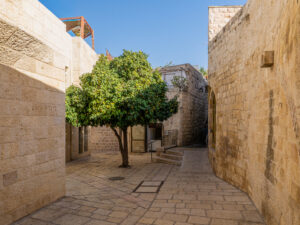 Cozy,Narrow,Street,In,The,Jewish,Quarter,Of,The,Old